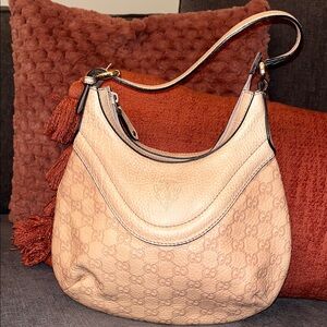 Gucci Guccissima Leather  Hysteria Crest  Tan Hobo Bag circa 2016.  Never used !